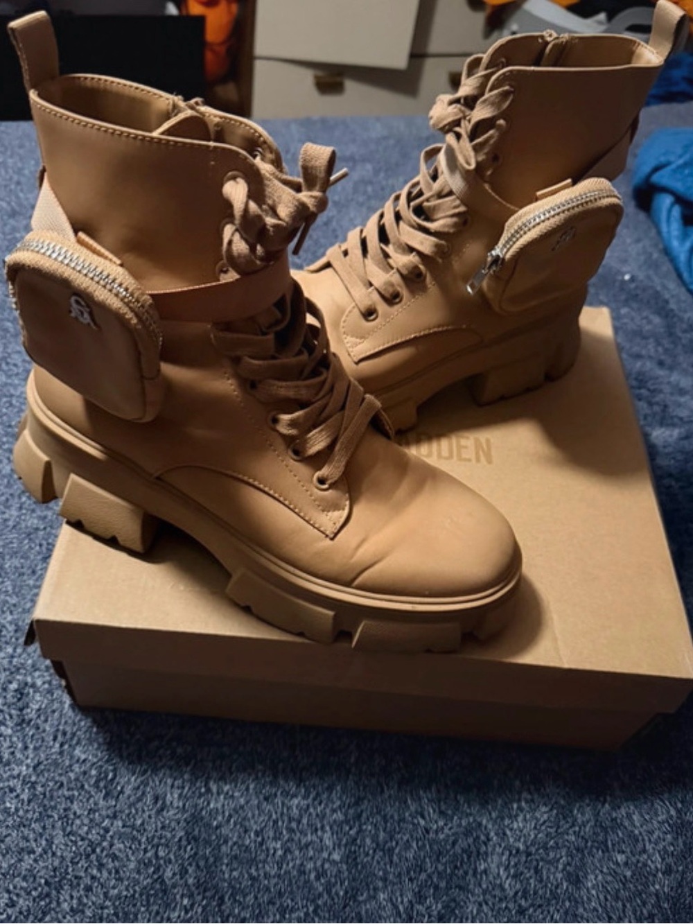Steve Madden Tan Lace-Up Chunky Combat Boots with Removable Pouch